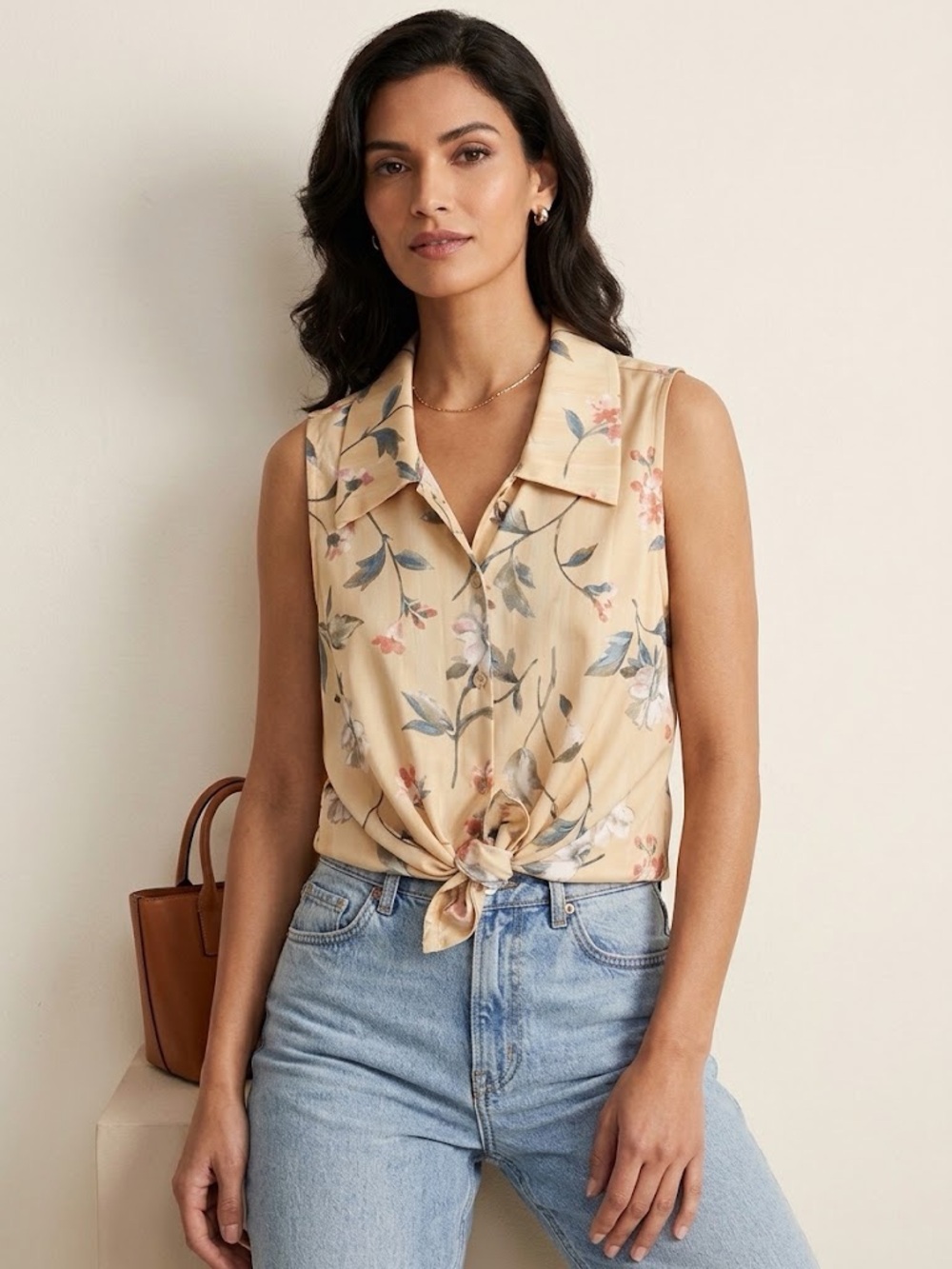 VINTAGE MADE IN THE USA: Gemilli Sleeveless Button-Down Top